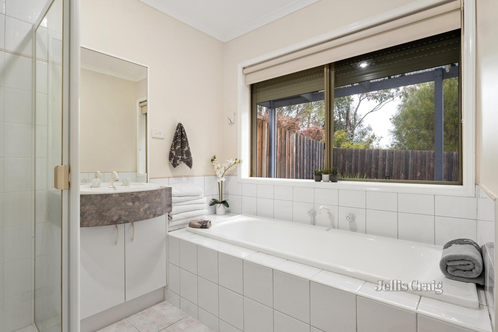 15 Meadowbank Avenue, Chirnside Park image 11