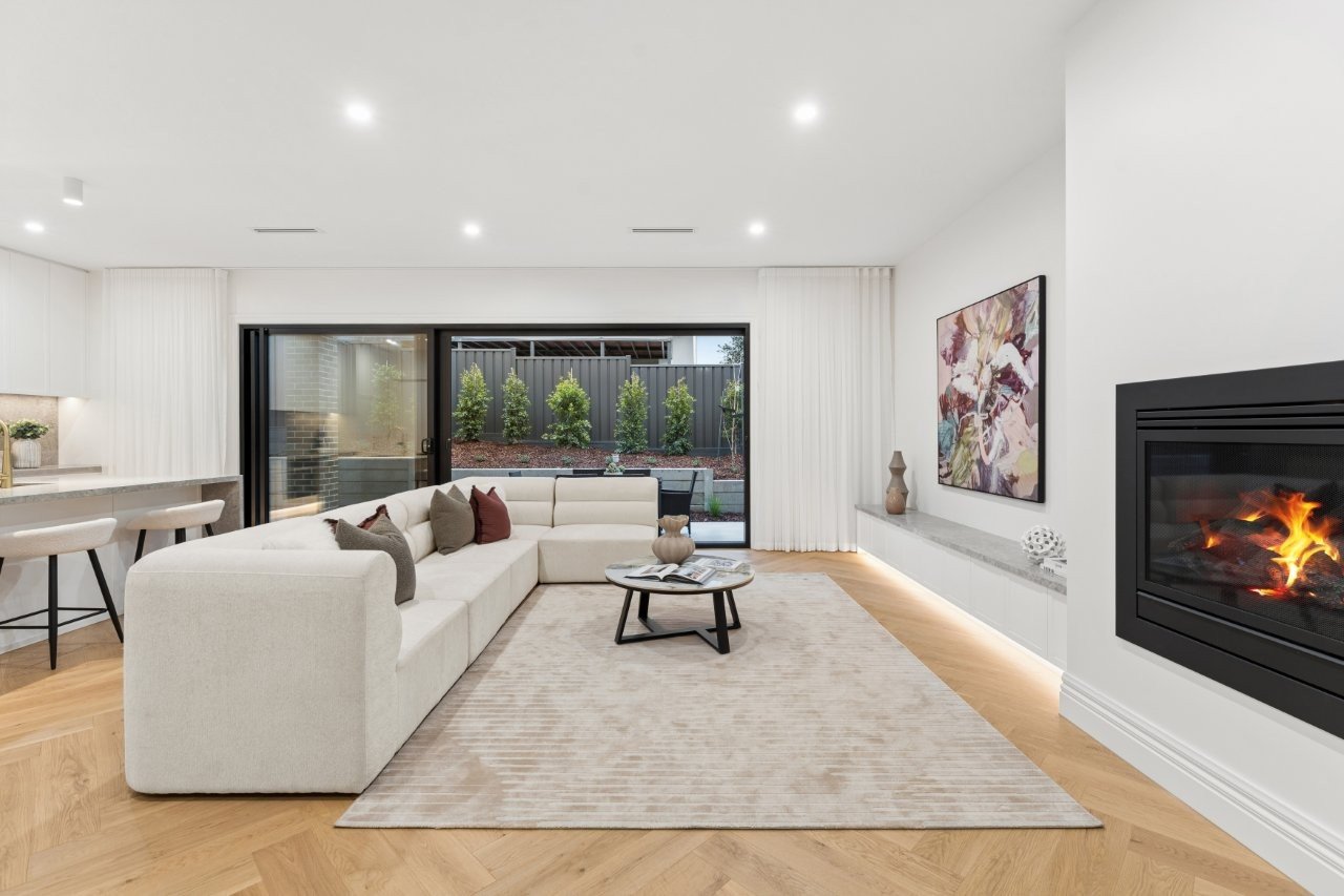 15 Meadowbank Avenue, Doncaster image 5