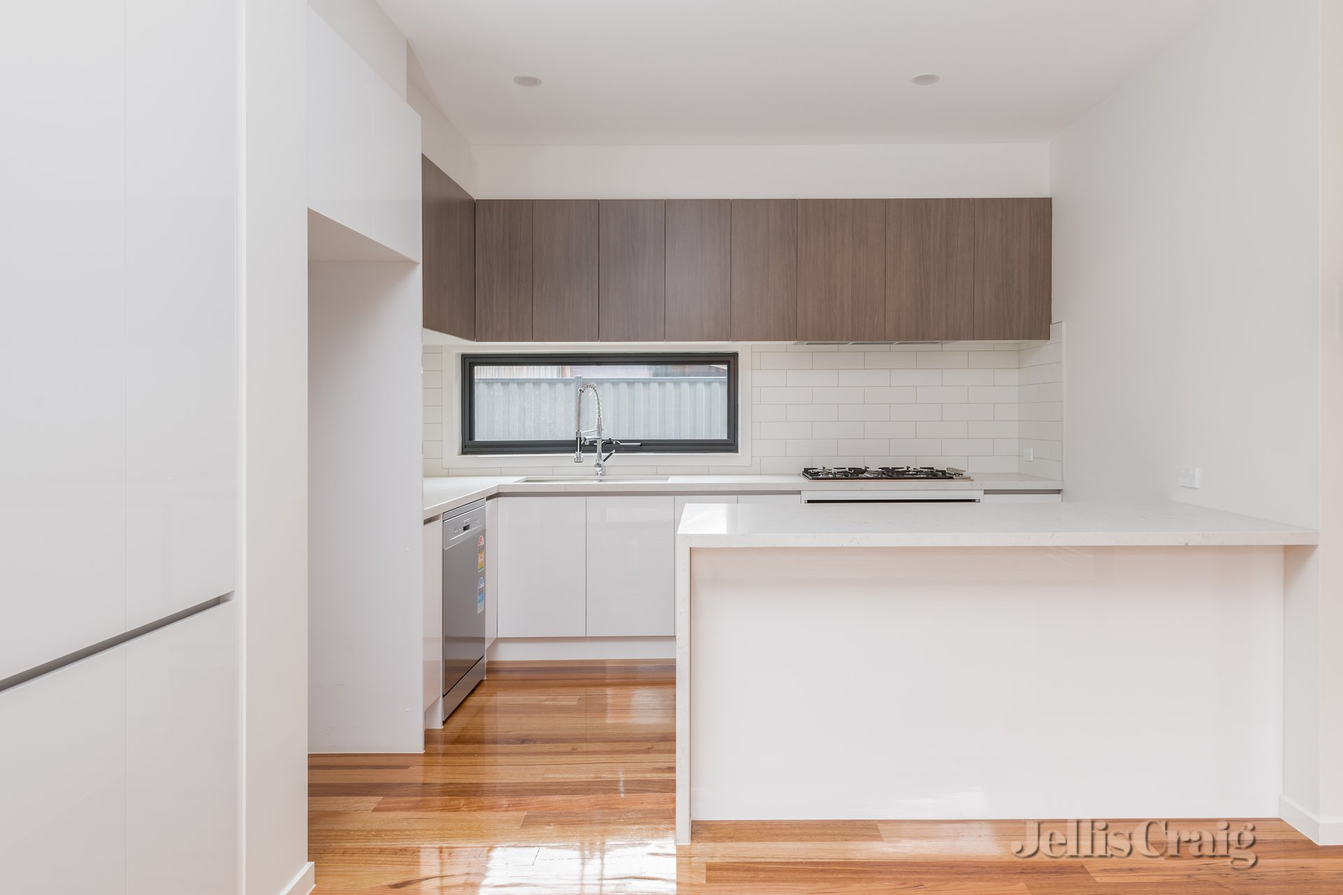 1/5 Milton Court, Heidelberg Heights image 1