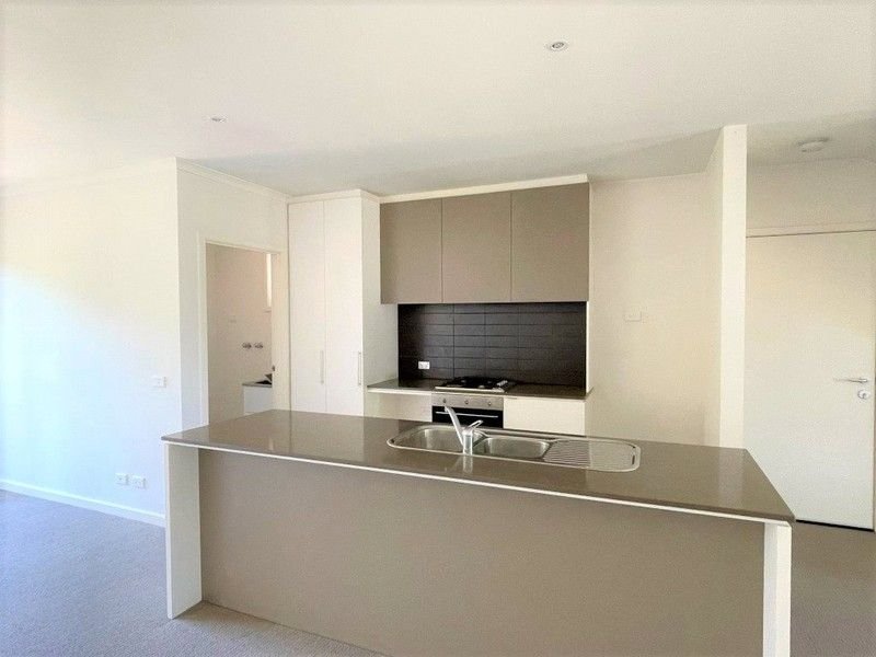 15 Molesworth Drive, Mulgrave image 2