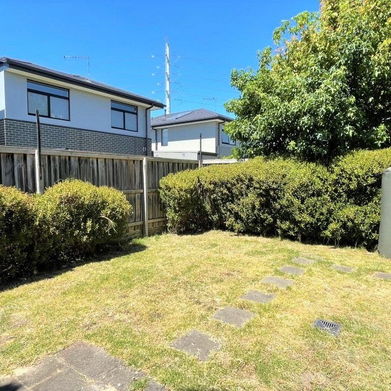 15 Molesworth Drive, Mulgrave image 5