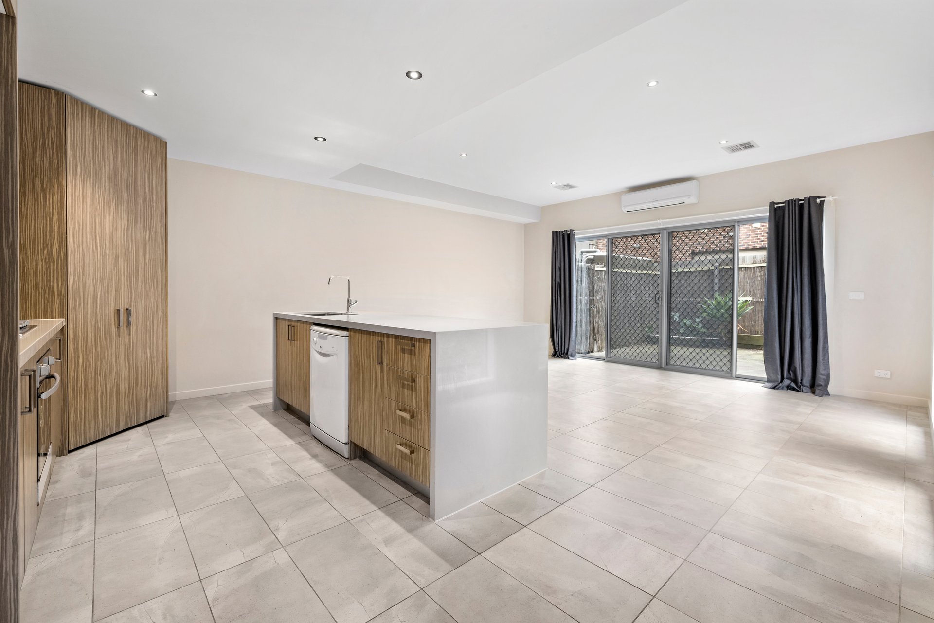 1/5 Mossfield Avenue, Ferntree&nbsp;Gully image 2