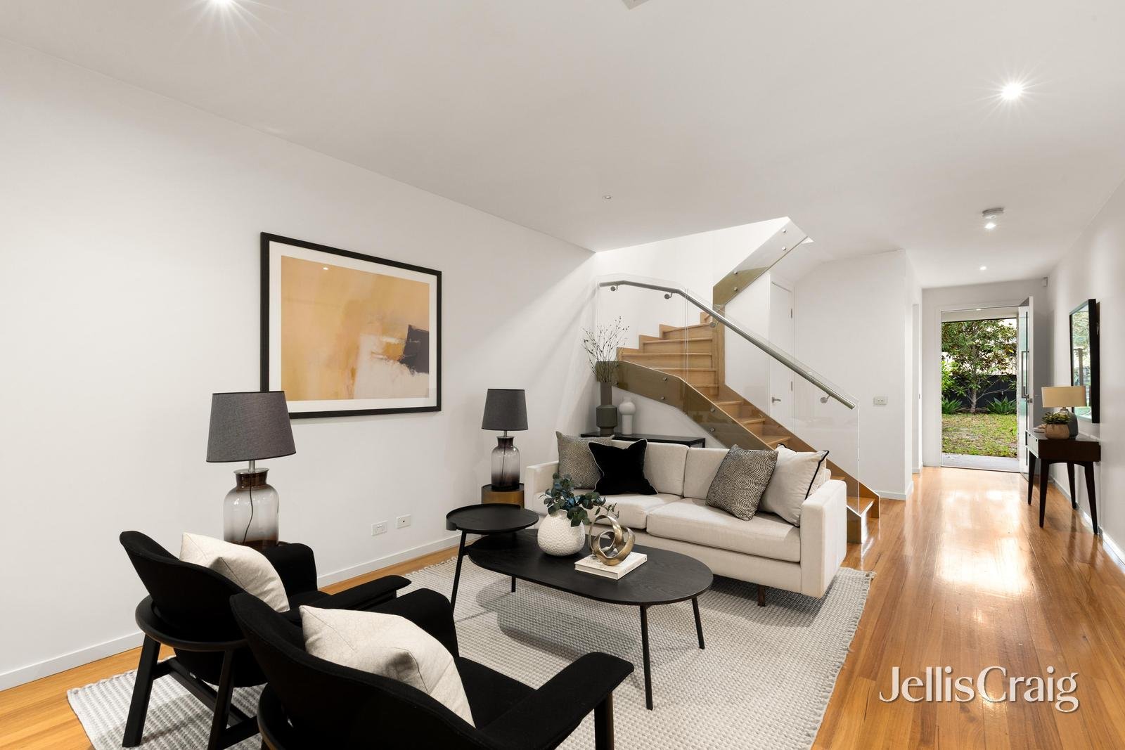 15 Murray Drive, Burwood image 2