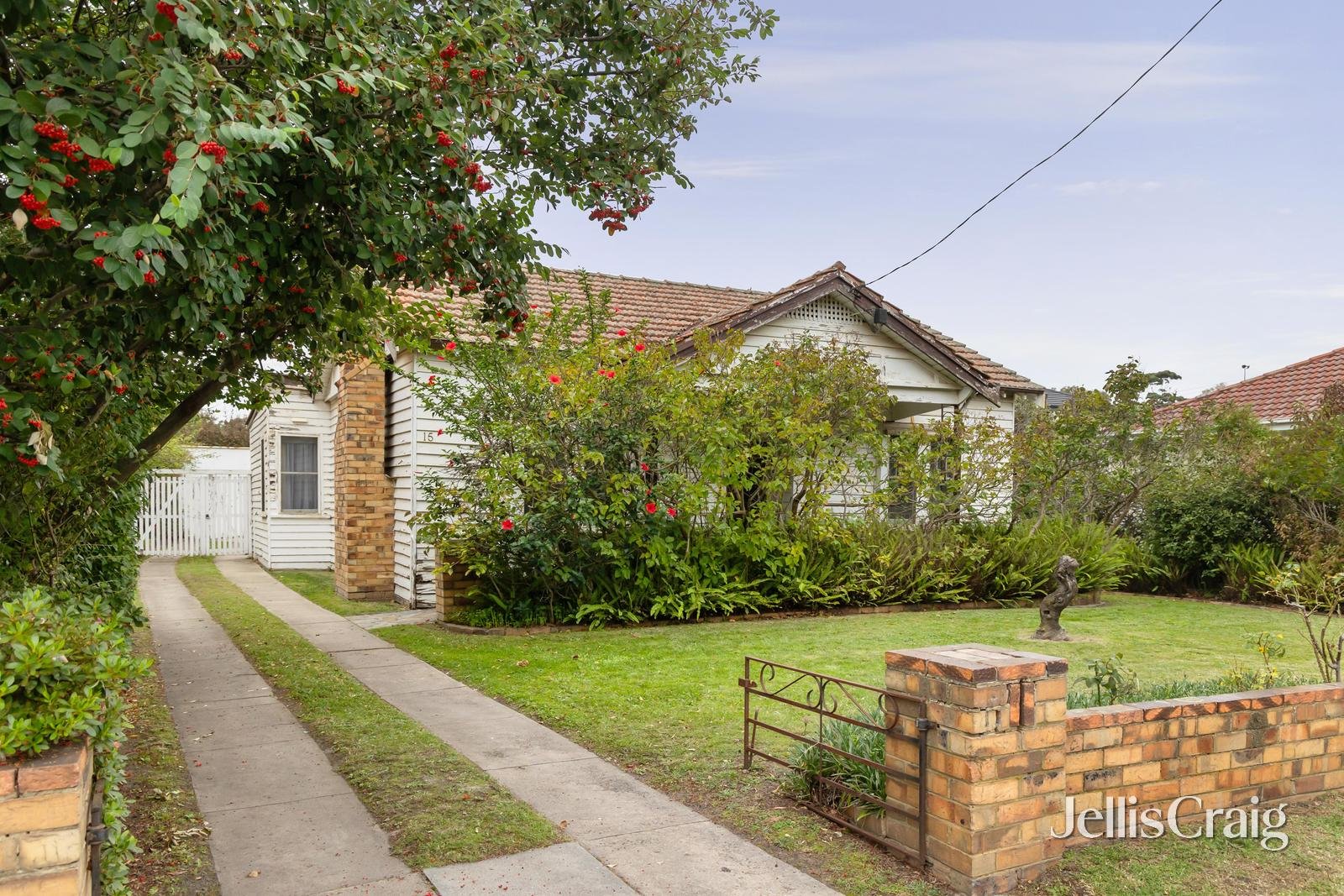 15 Myrniong Street, Glen&nbsp;Iris image 1