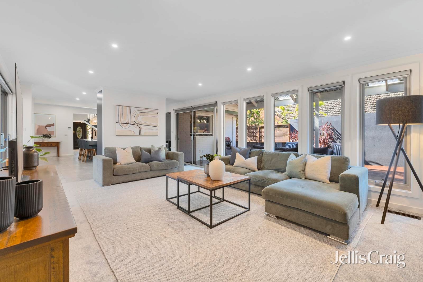15 Naughton Grove, Blackburn image 3