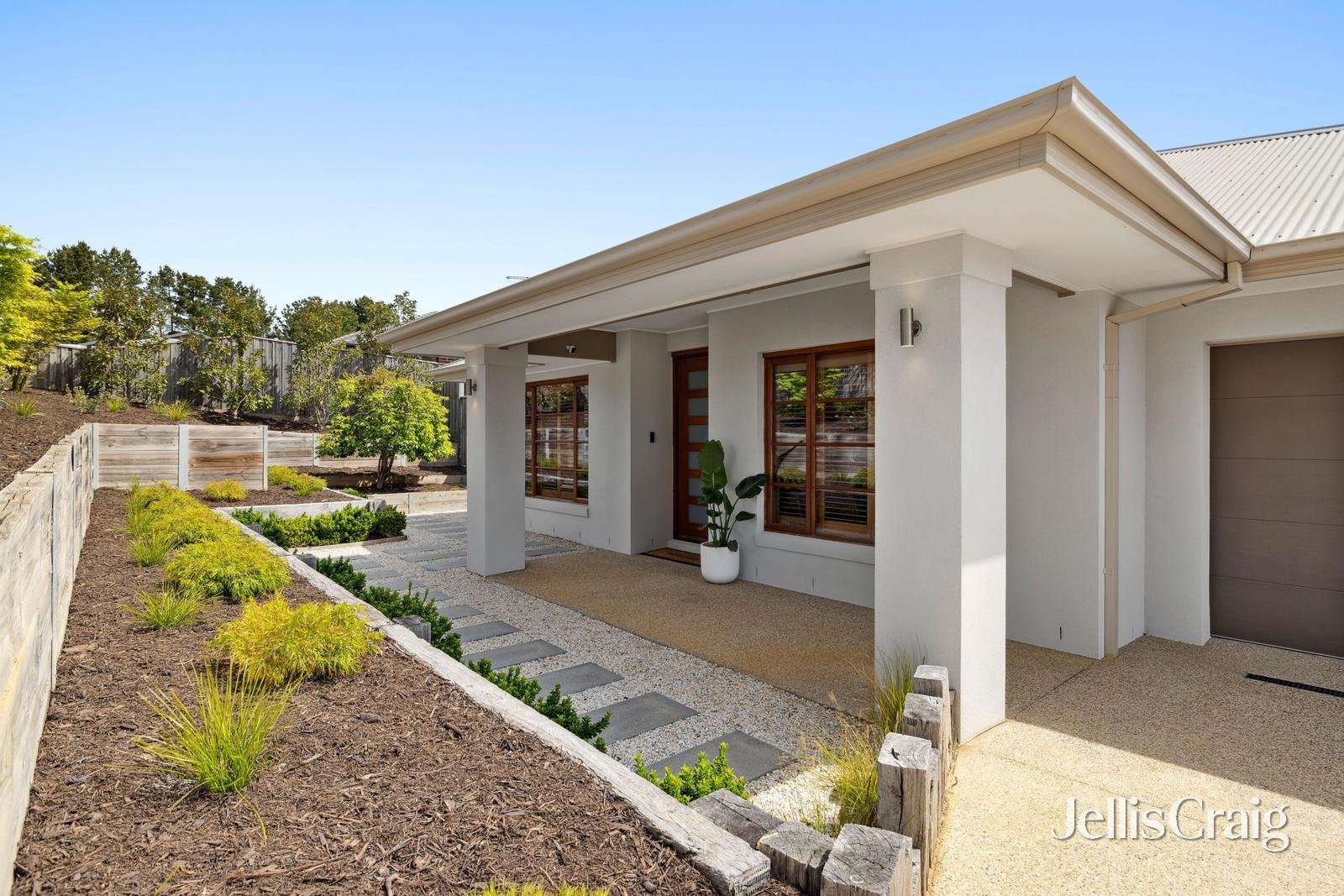 15 Nelson Court, Gisborne image 2