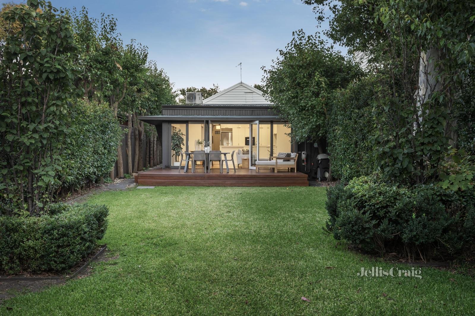 15 Newry Street, Prahran image 2