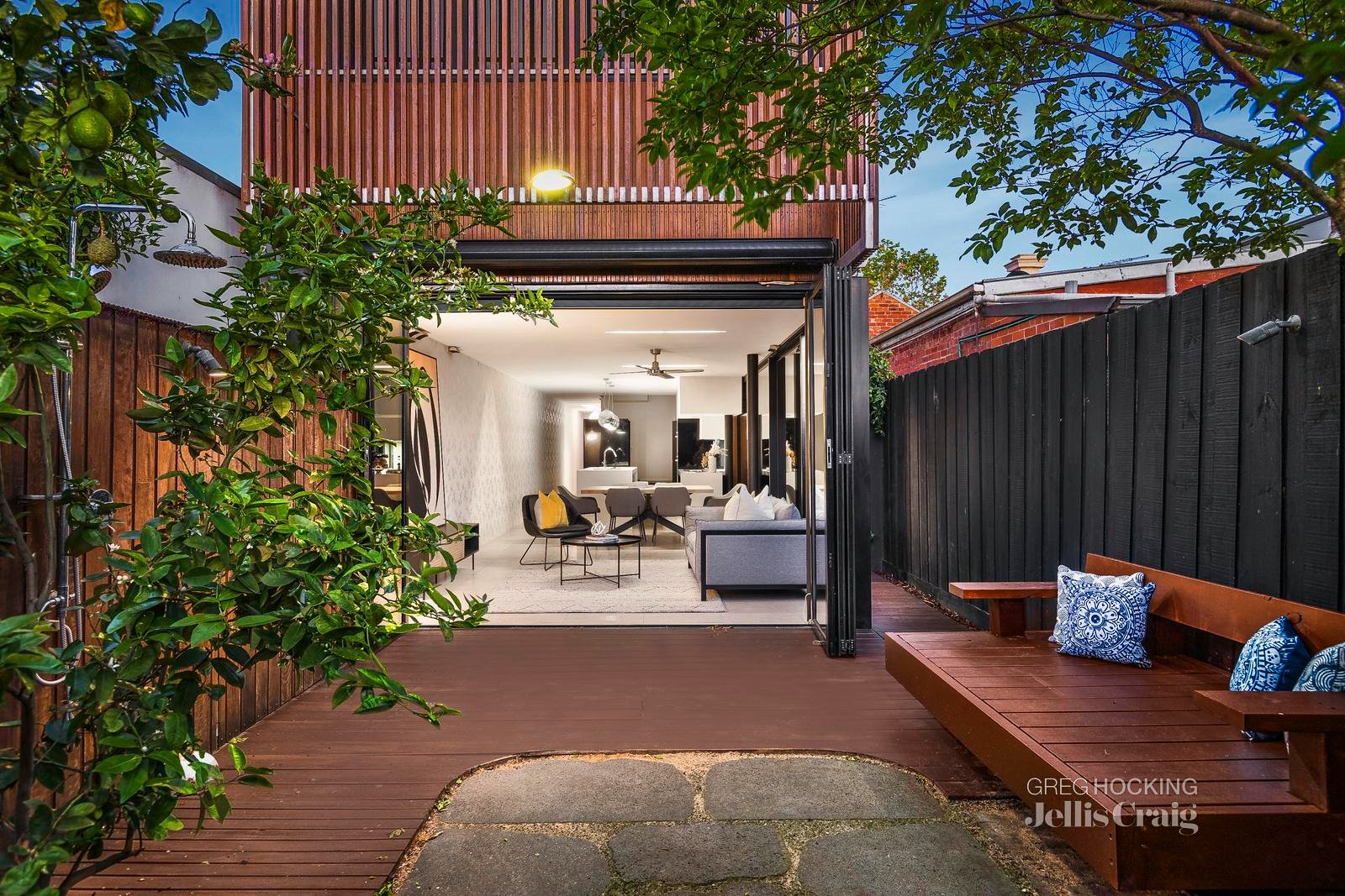 15 Nimmo Street, Middle Park image 5