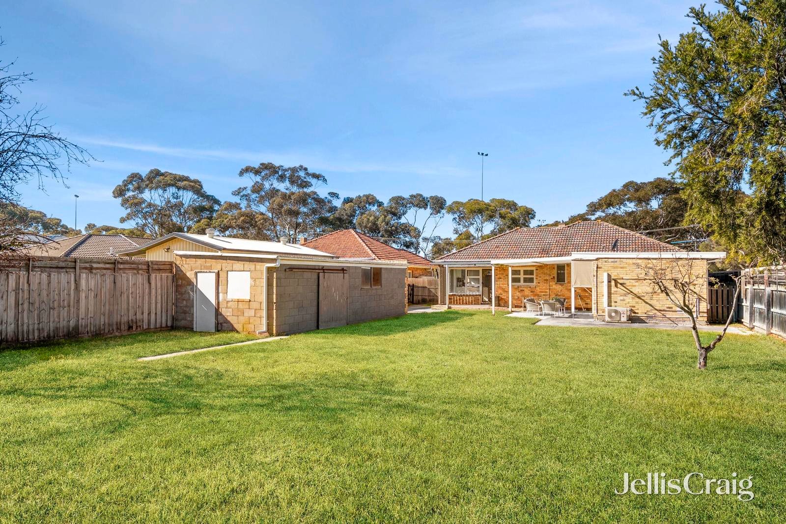 15 Norwood Street, Herne Hill image 11