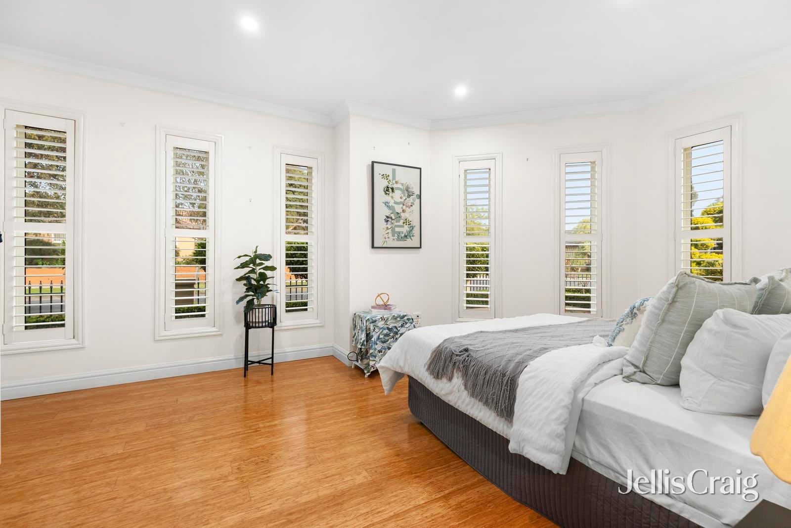 15 Nottingham Street, Glen&nbsp;Waverley image 8