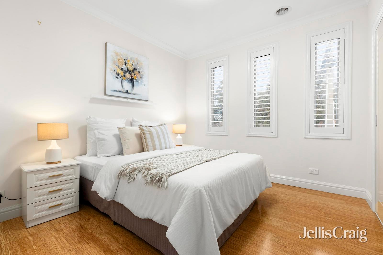 15 Nottingham Street, Glen&nbsp;Waverley image 10