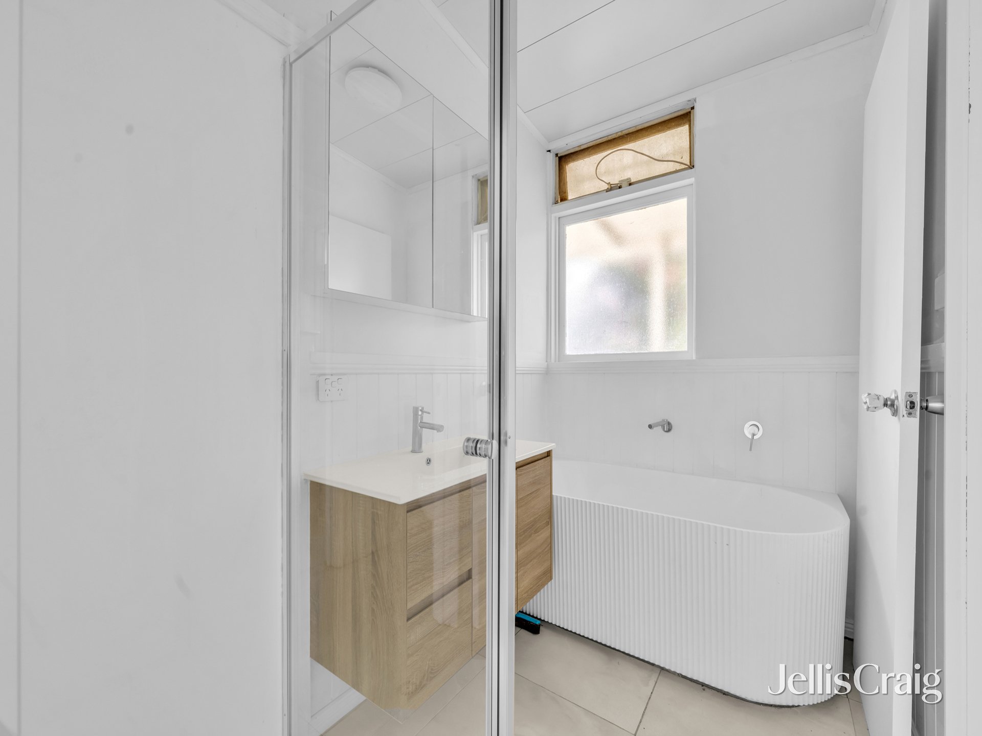15 Olympic Avenue, Frankston image 4