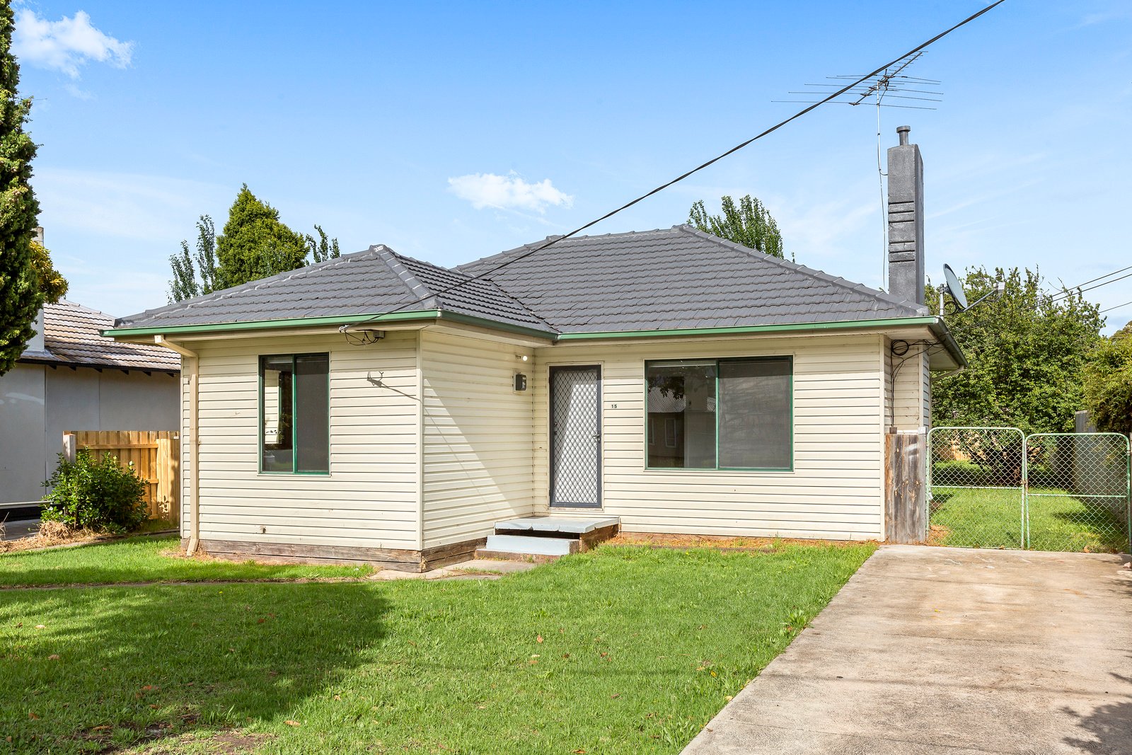 15 Ontario Avenue, Corio image 1