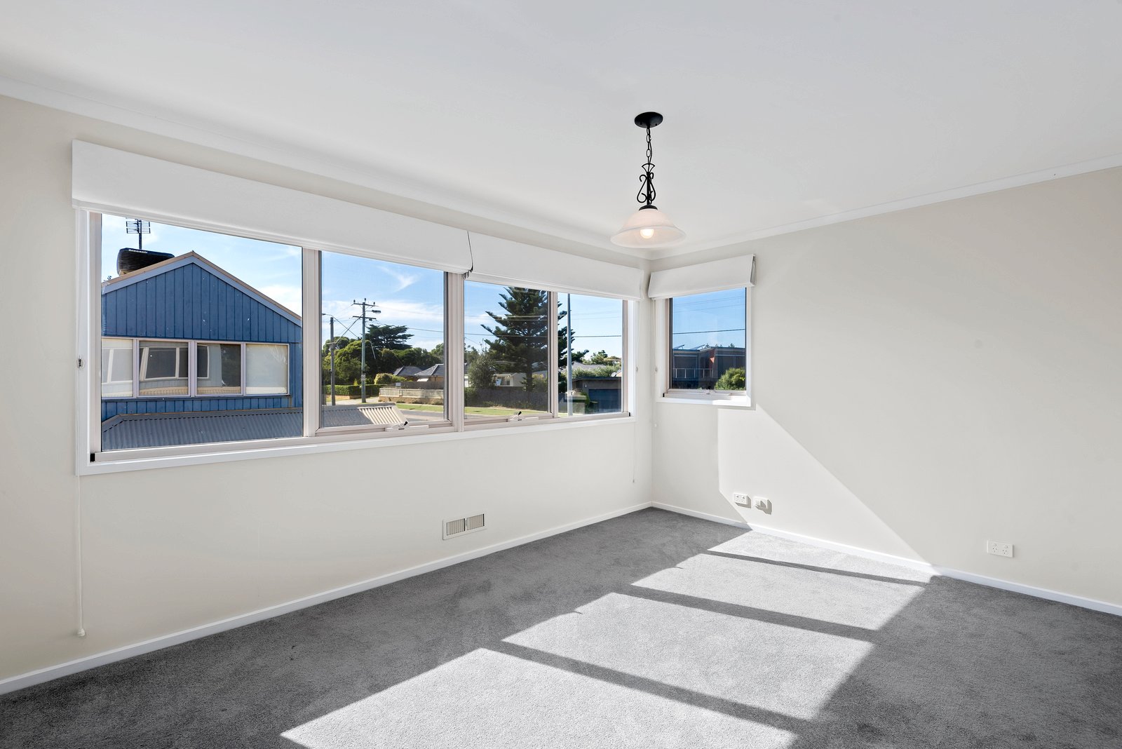 Property Gallery Thumbnail 4