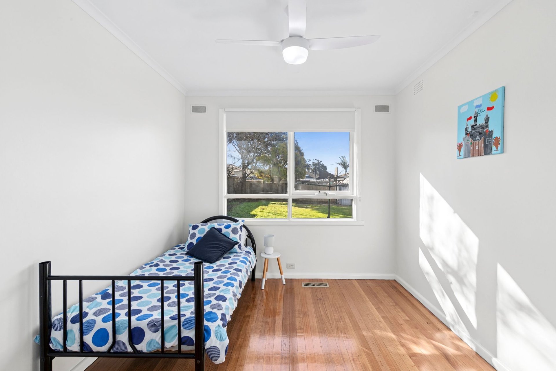 15 Oxford Street, Whittington image 6