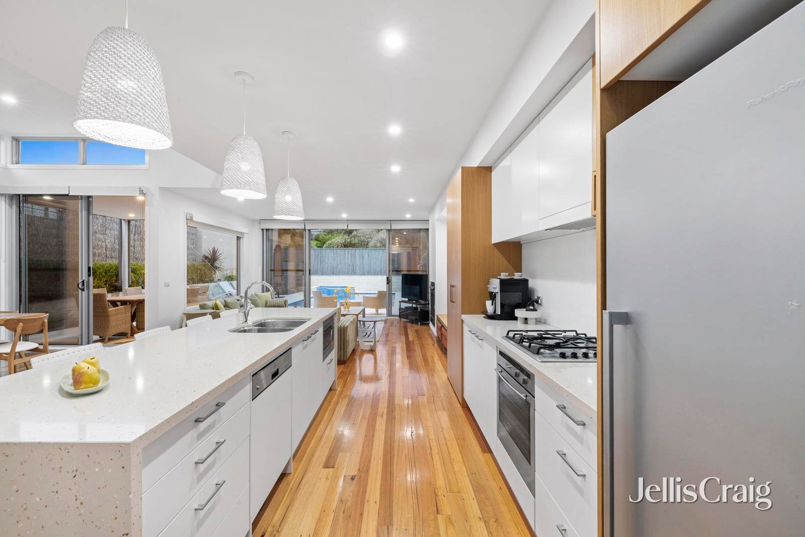 15 Ozone Avenue, Sorrento image 5
