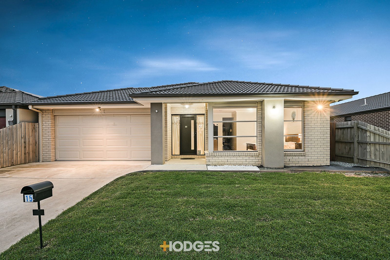 15 Parklink Drive Cranbourne East