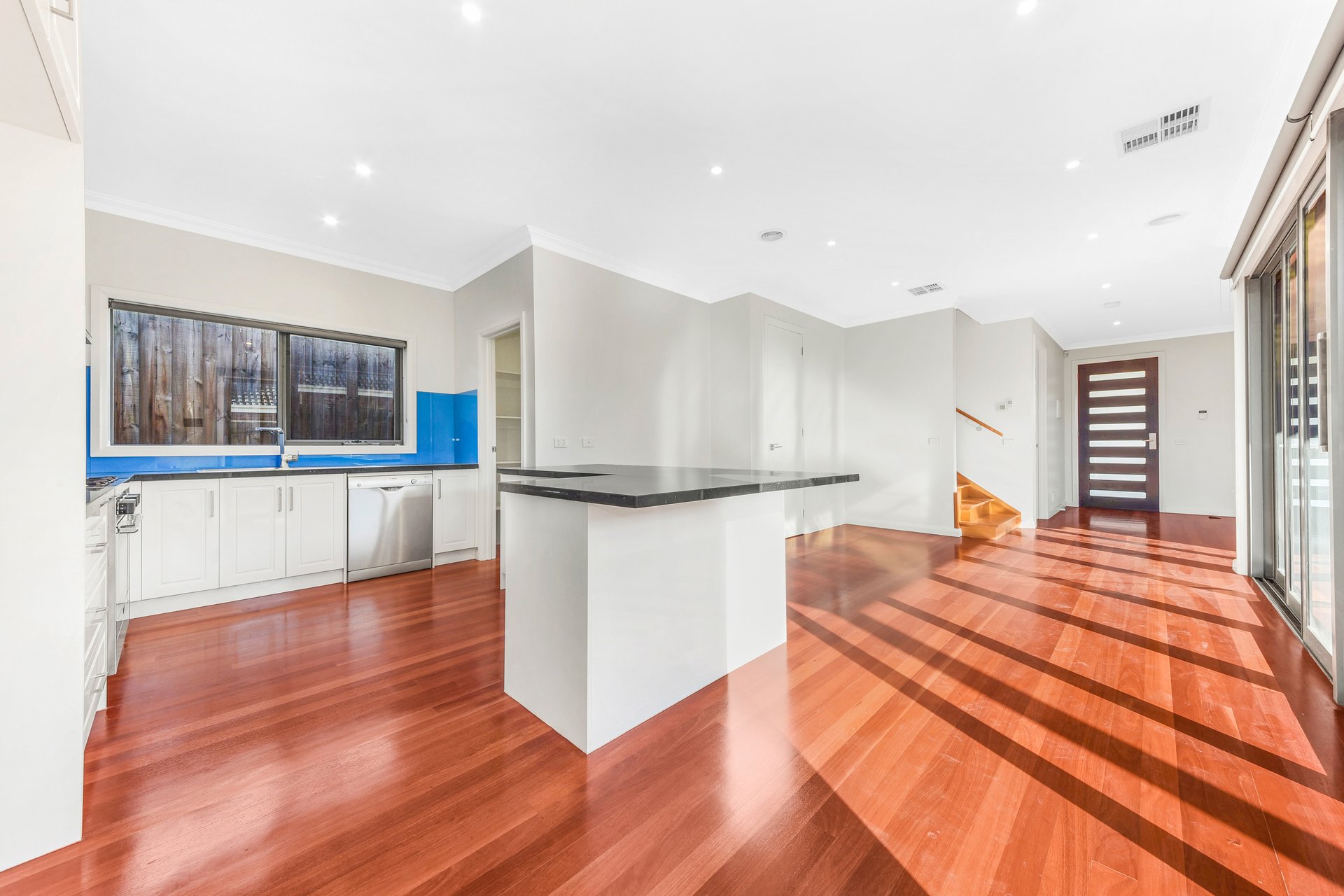 1/5 Peacock Street, Burwood image 3