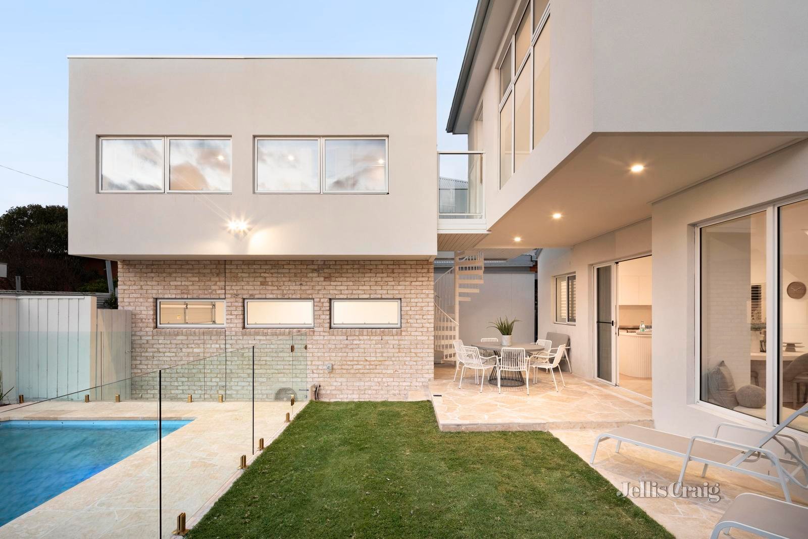 15 Pearson Street, Williamstown image 1