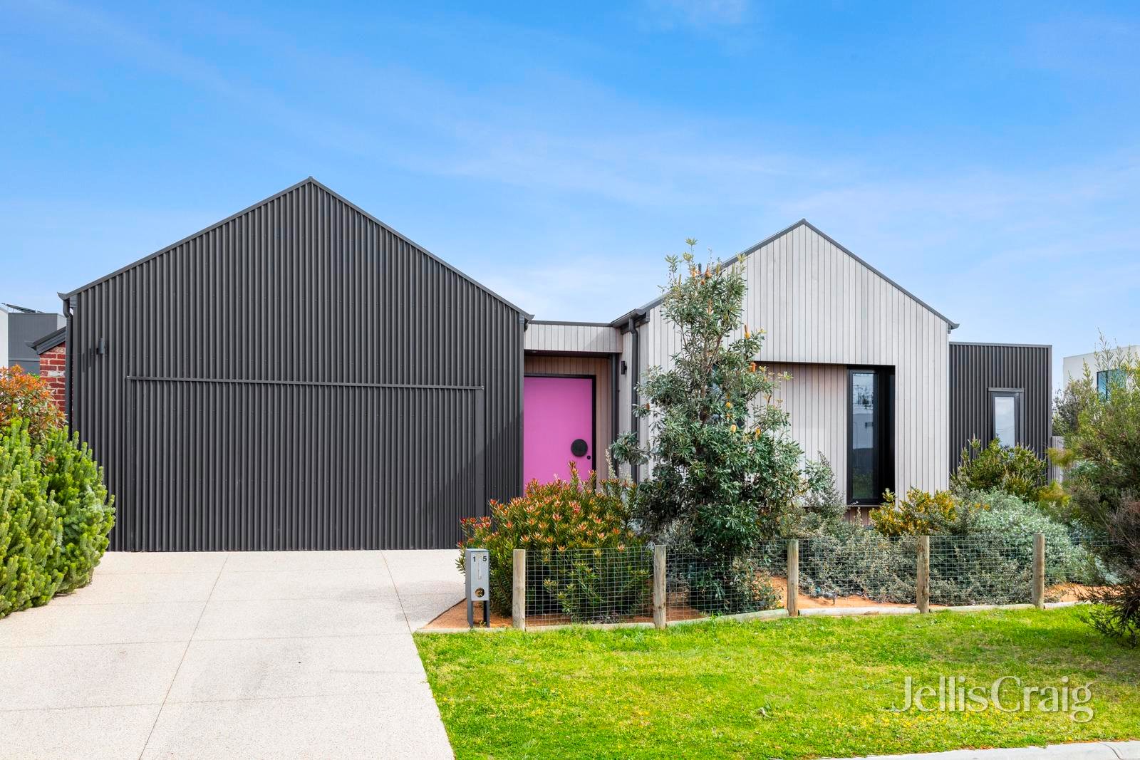 15 Phelan Street, Point Lonsdale image 1