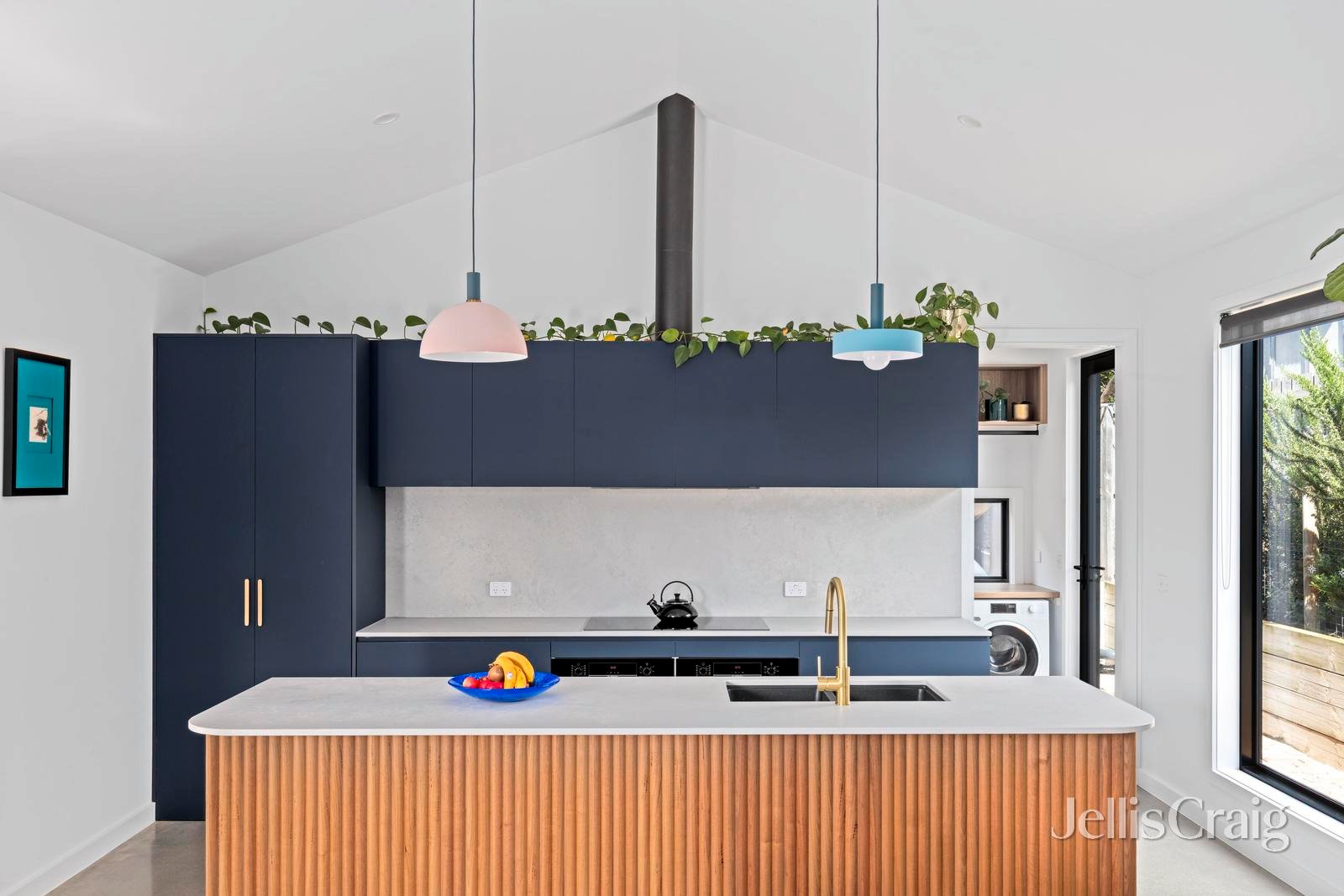 15 Phelan Street, Point Lonsdale image 3