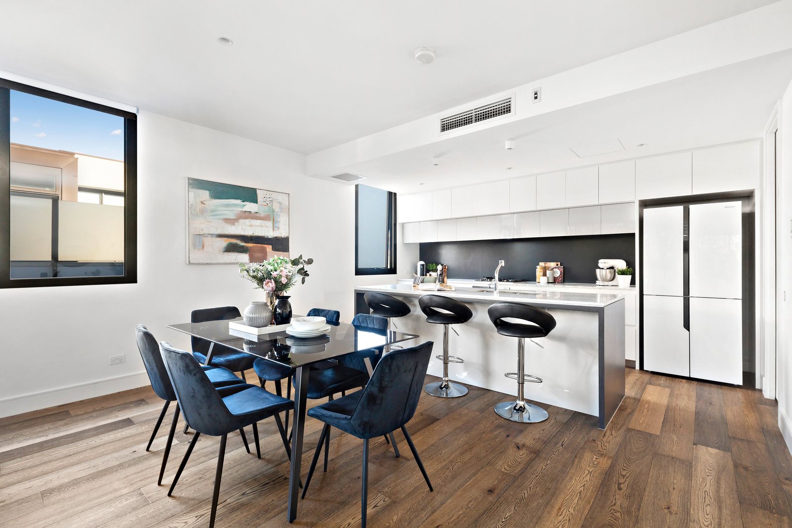 Property Gallery Thumbnail 4