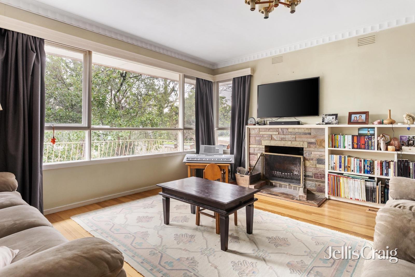 15 Pine Avenue, Briar&nbsp;Hill image 4