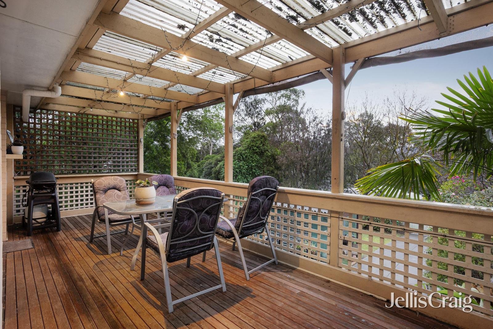 15 Pine Avenue, Briar&nbsp;Hill image 9