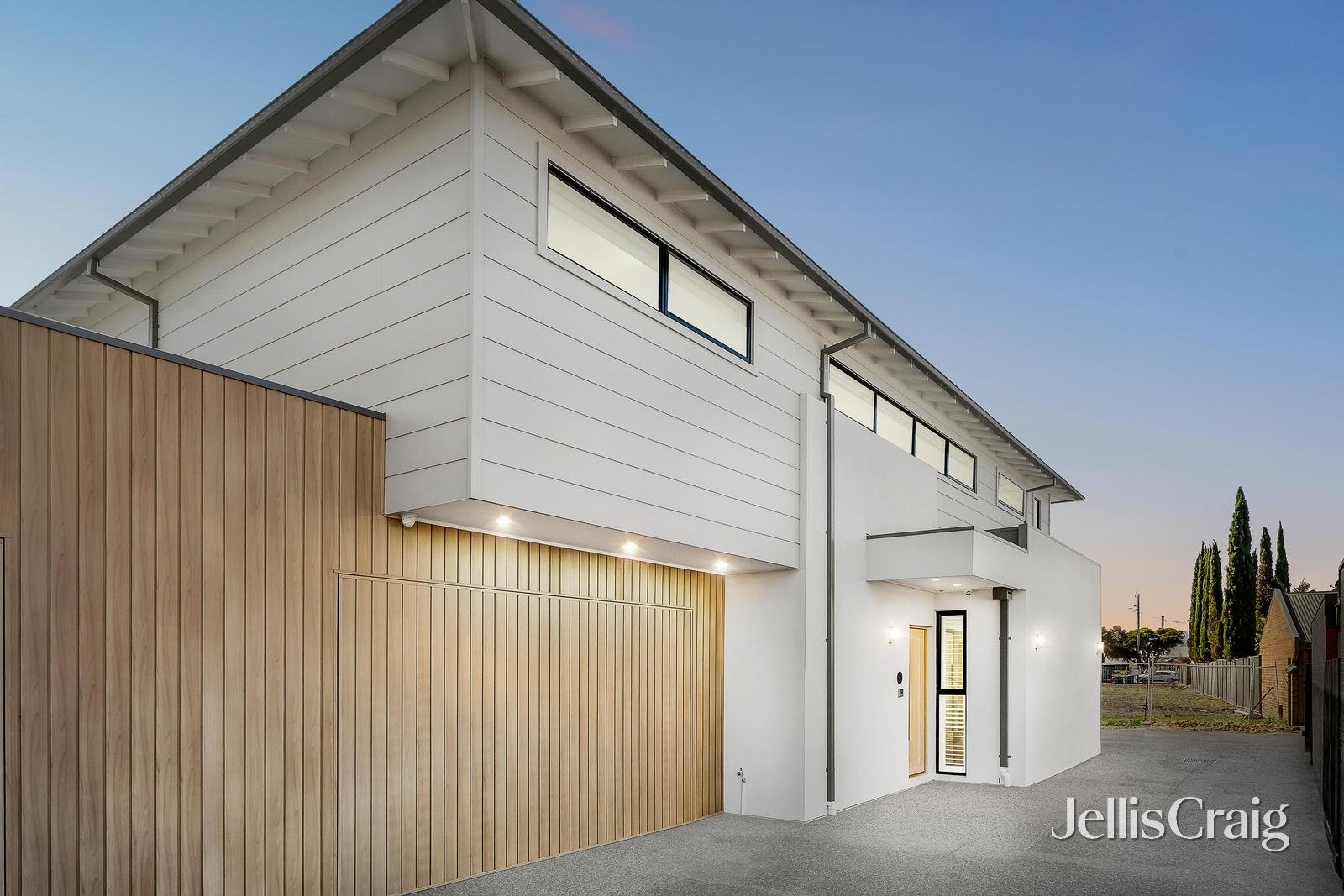1/5 President Lane, Williamstown image 1