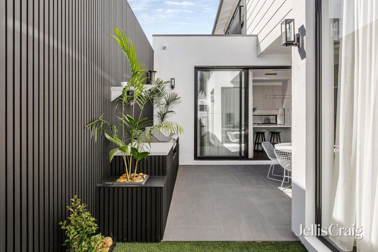 1/5 President Lane, Williamstown image 8