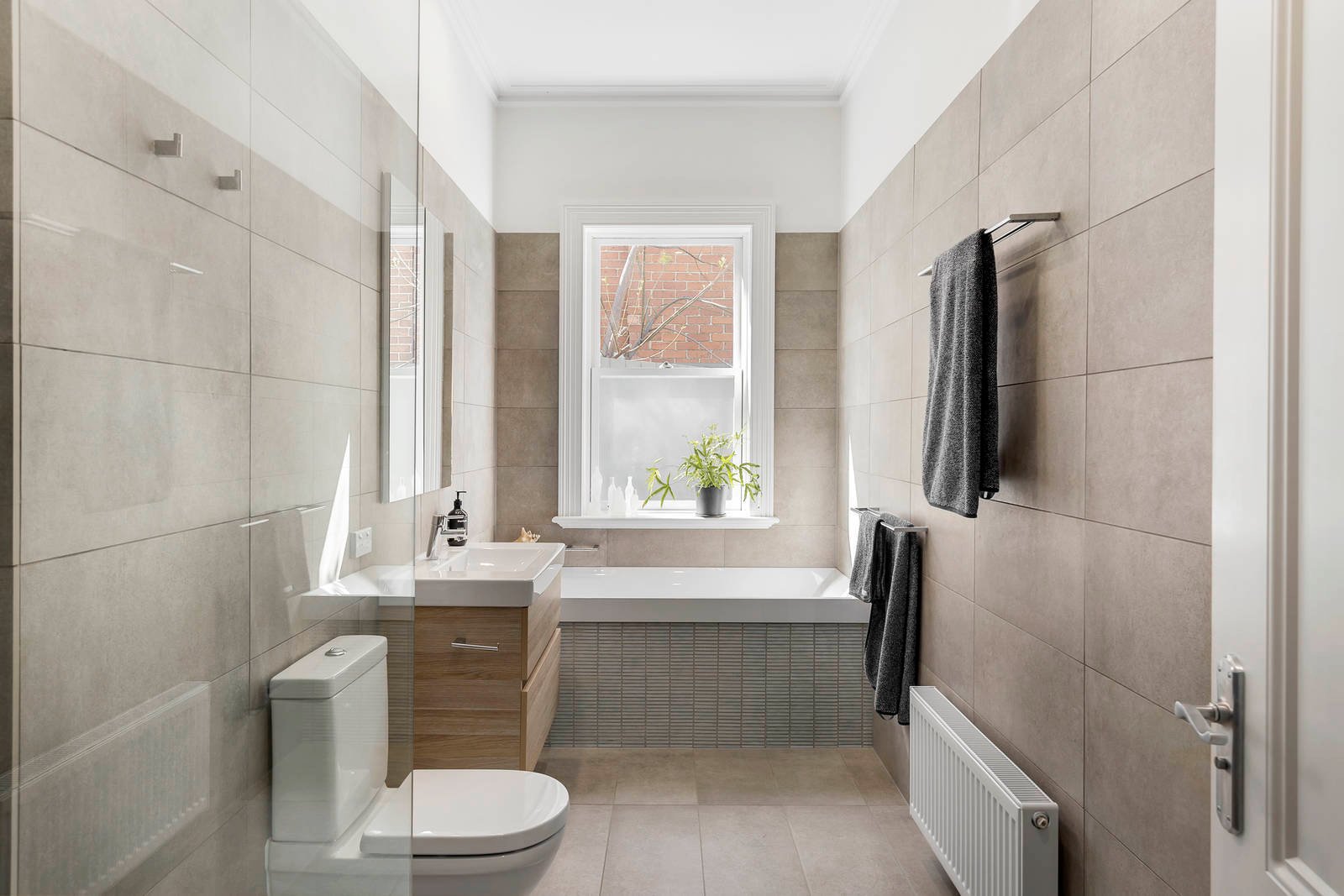 Property Gallery Thumbnail 7