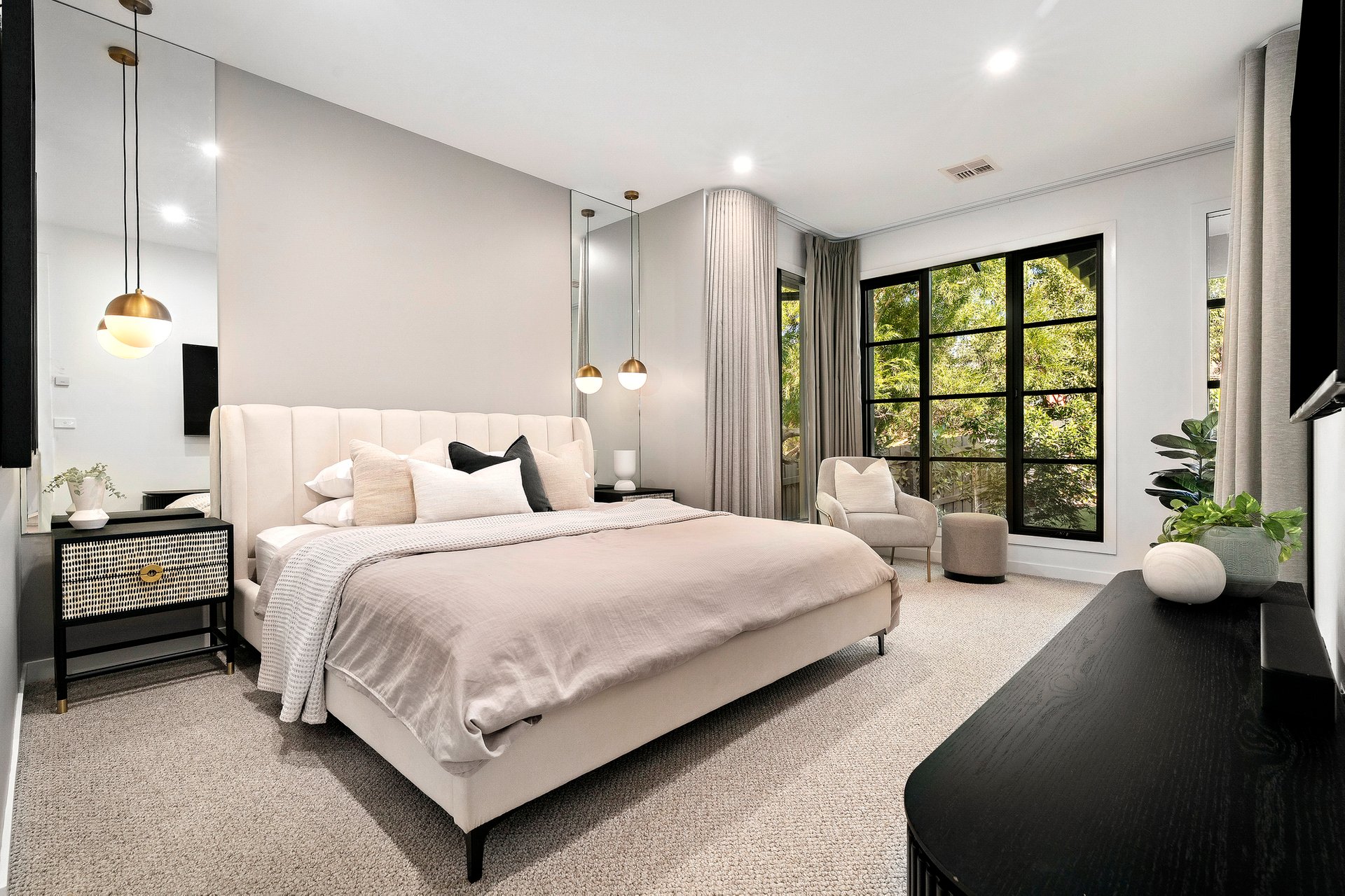 Property Gallery Thumbnail 5