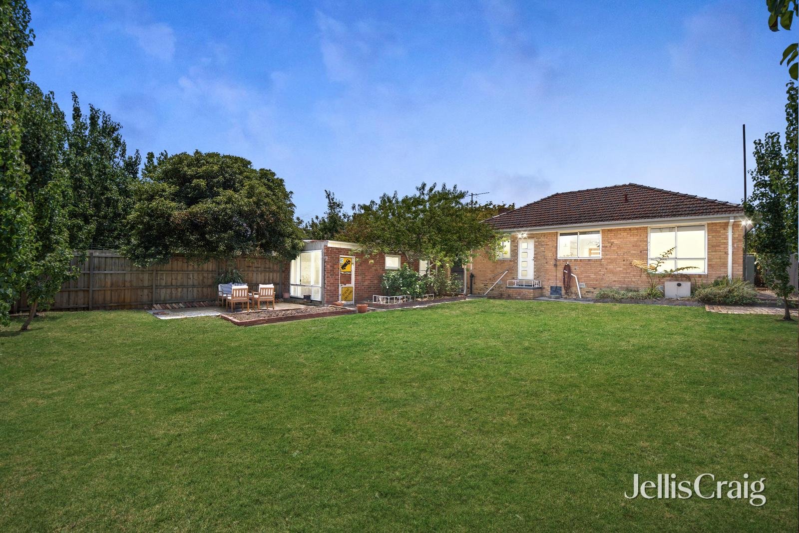 15 Roberts Avenue, Box&nbsp;Hill&nbsp;South image 16