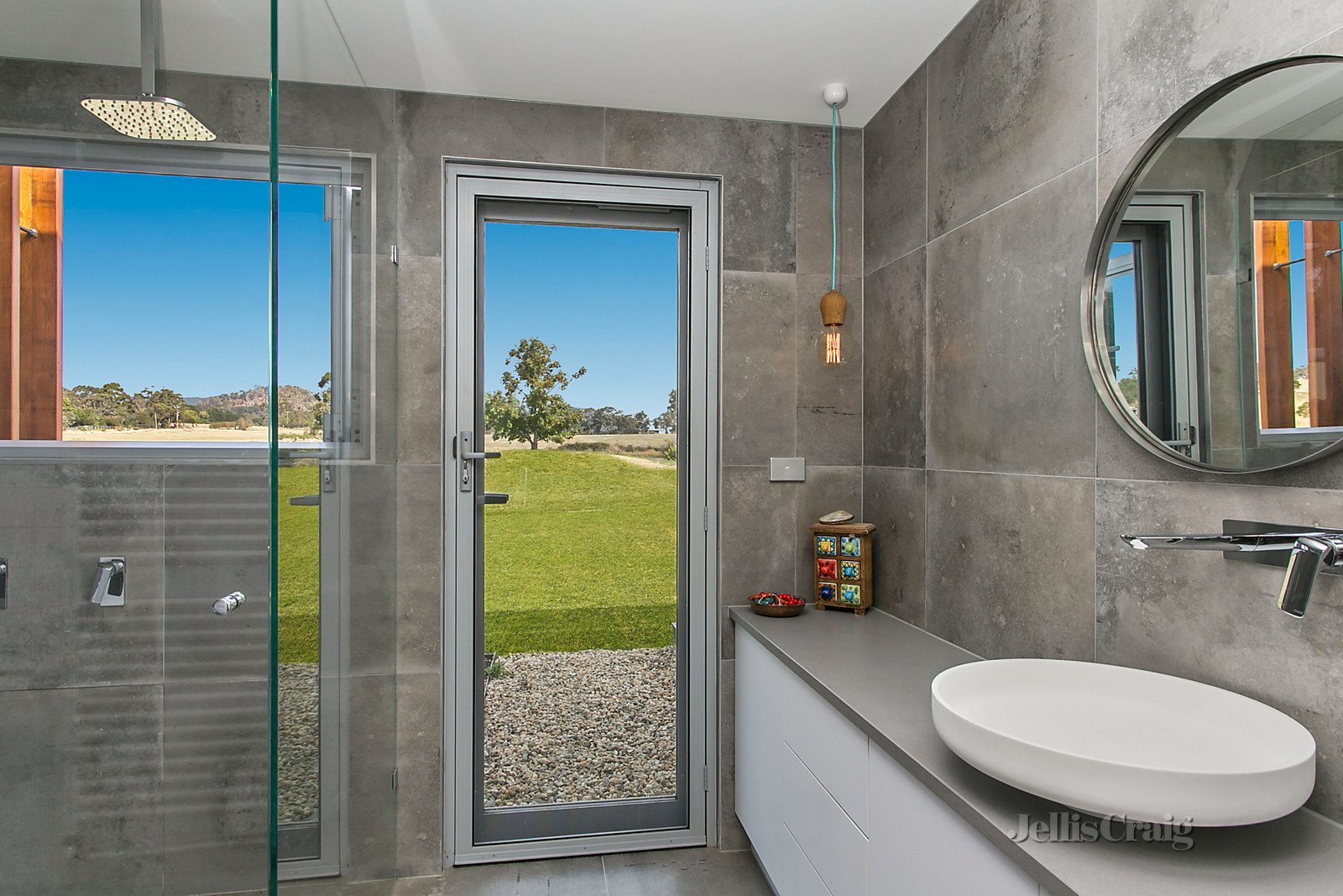 15 Robertson Drive, Newham image 8
