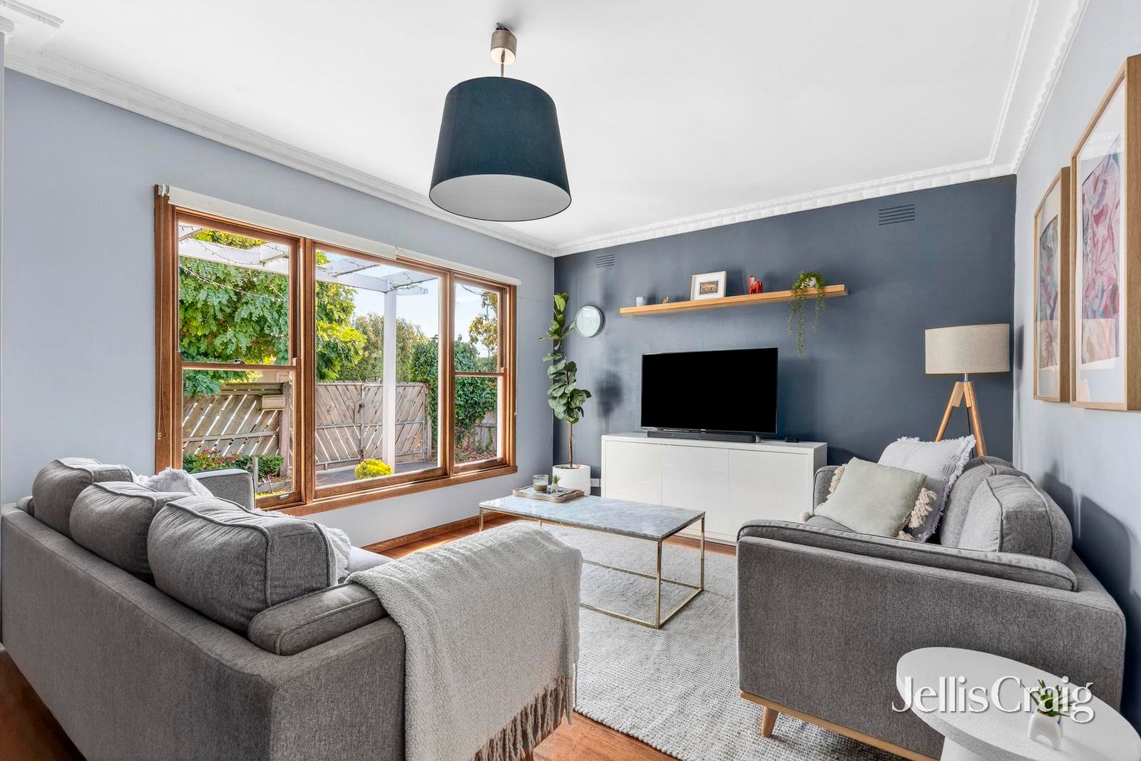 15 Roscommon Place, Herne&nbsp;Hill image 3