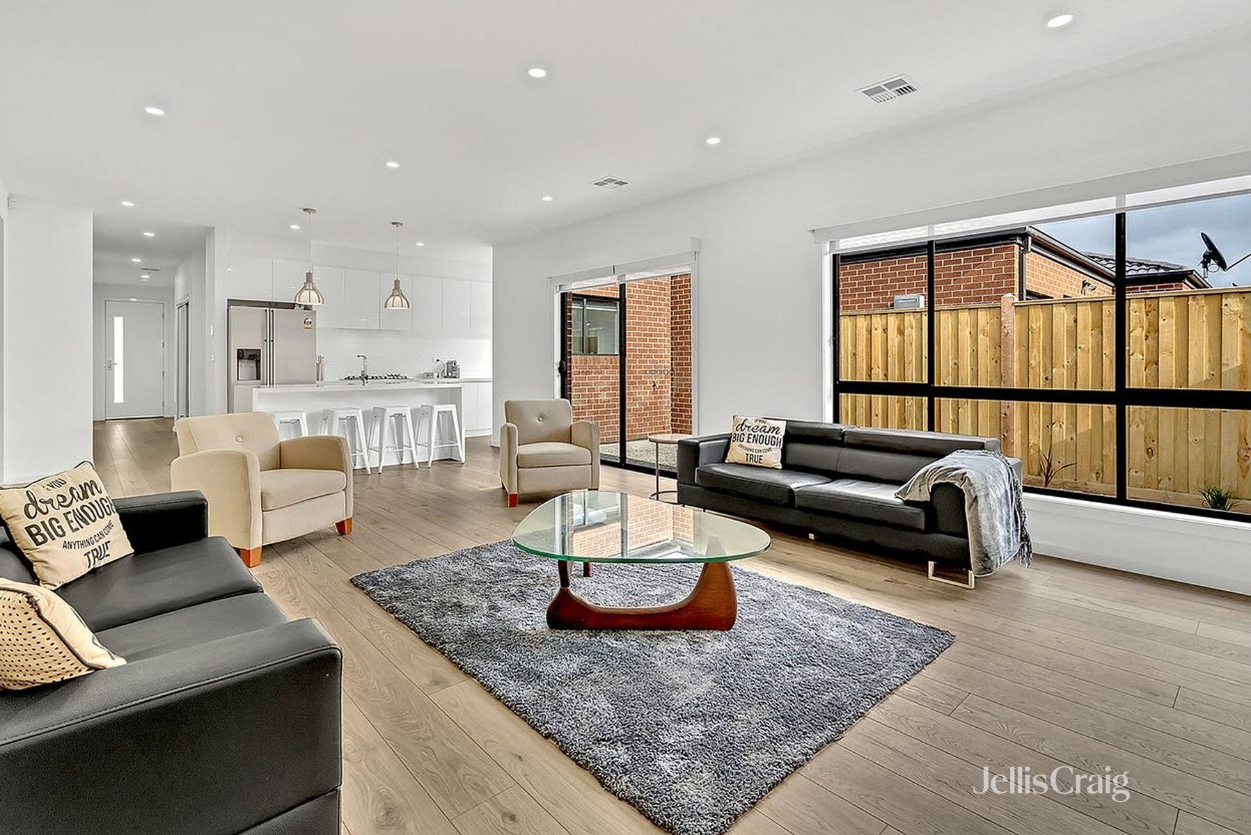 15 Rotie Street, Wollert image 2