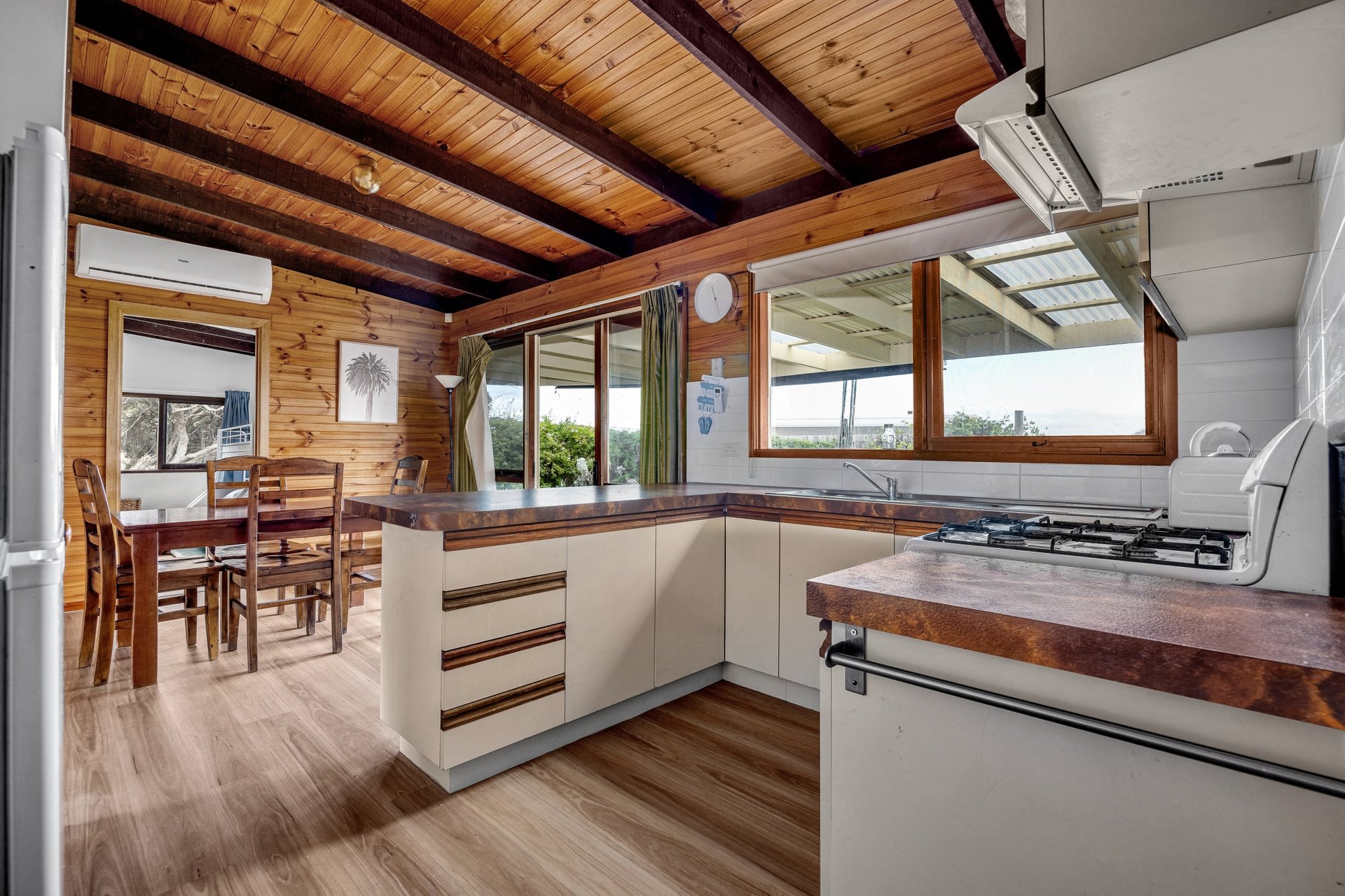 Property Gallery Thumbnail 7