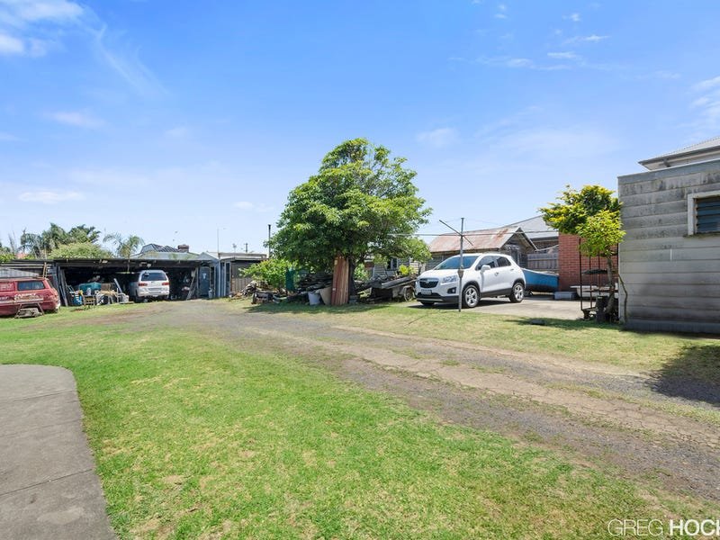 15 Sargood Street, Altona image 2