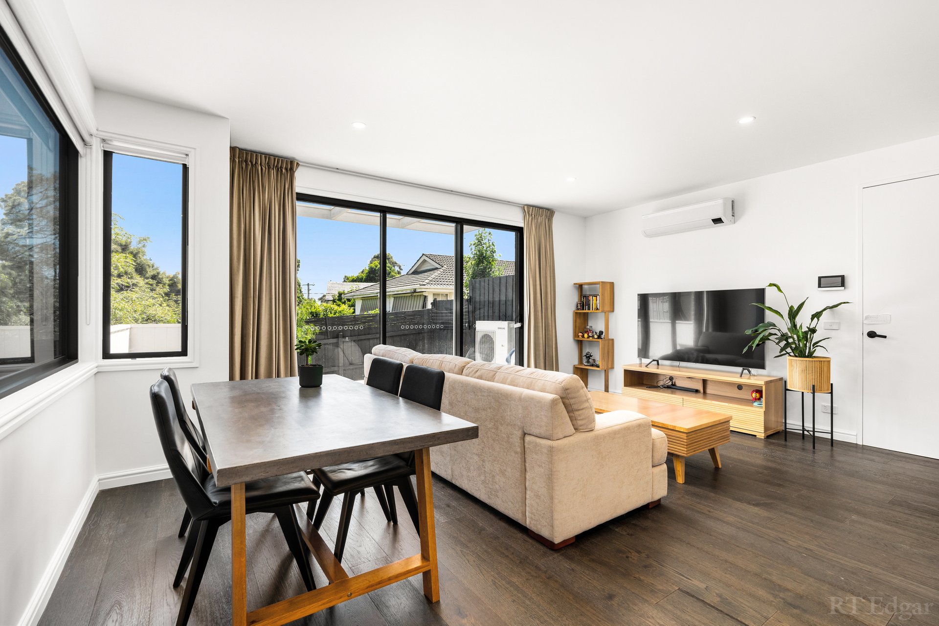 Property Gallery - Main Image