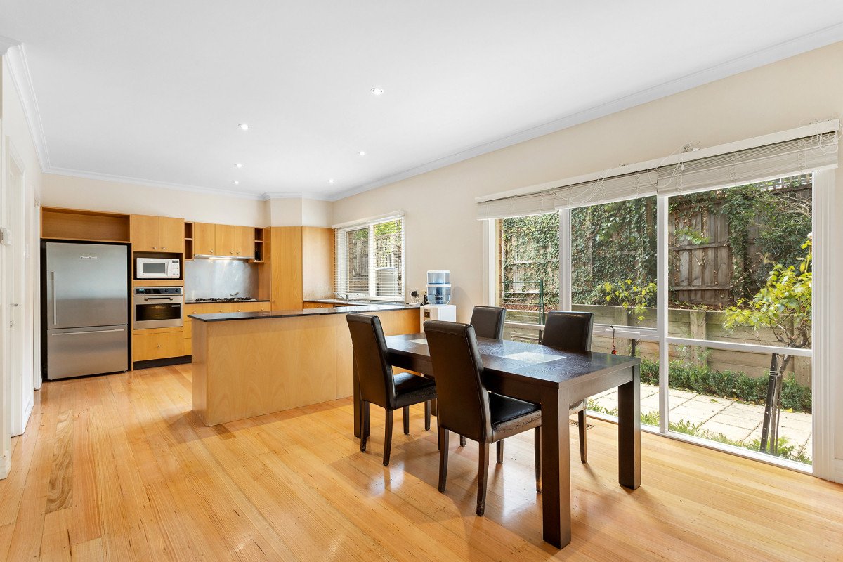 15 Scotch Circuit, Hawthorn image 1