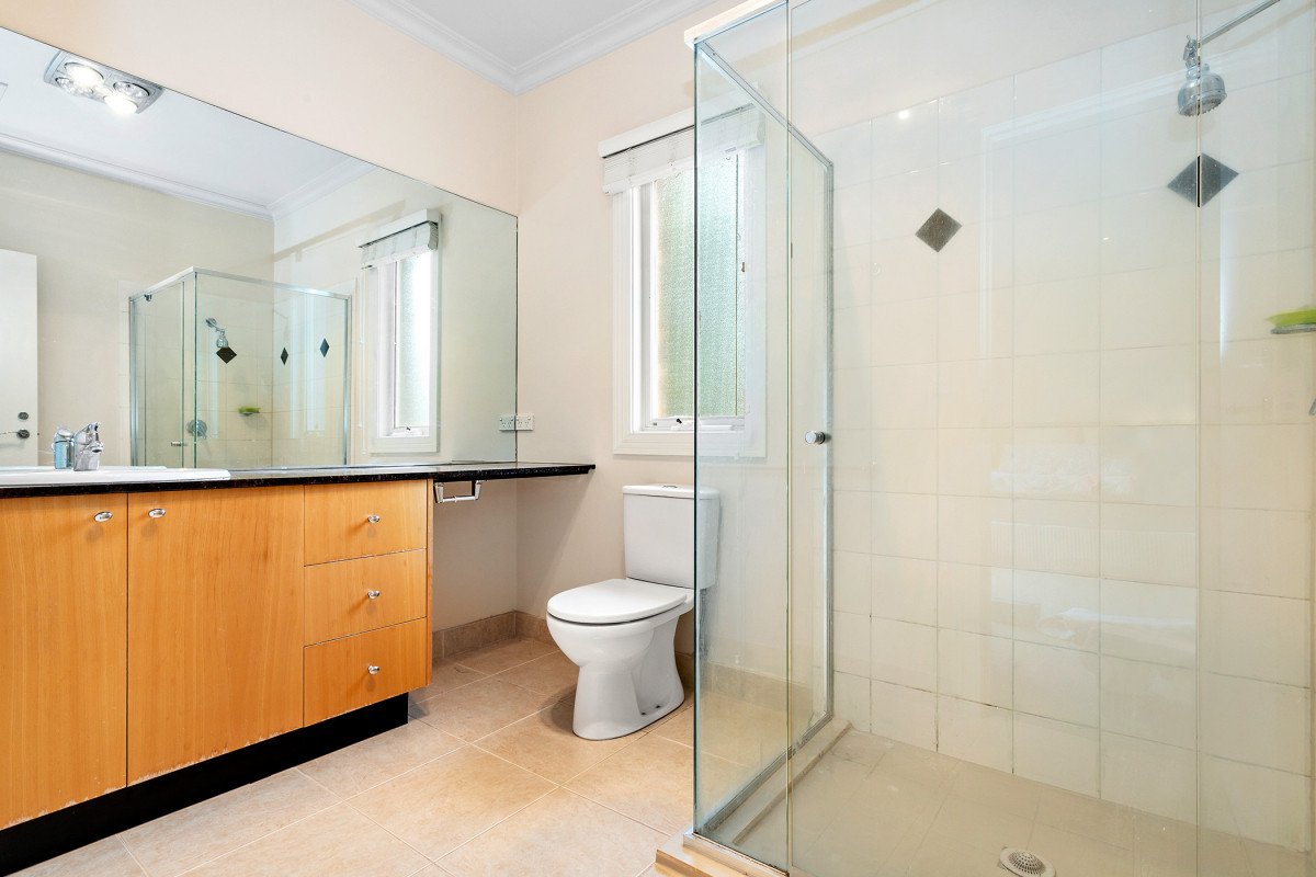 15 Scotch Circuit, Hawthorn image 8