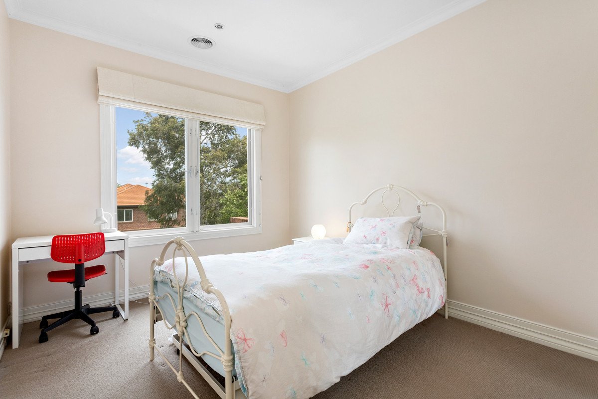 15 Scotch Circuit, Hawthorn image 9
