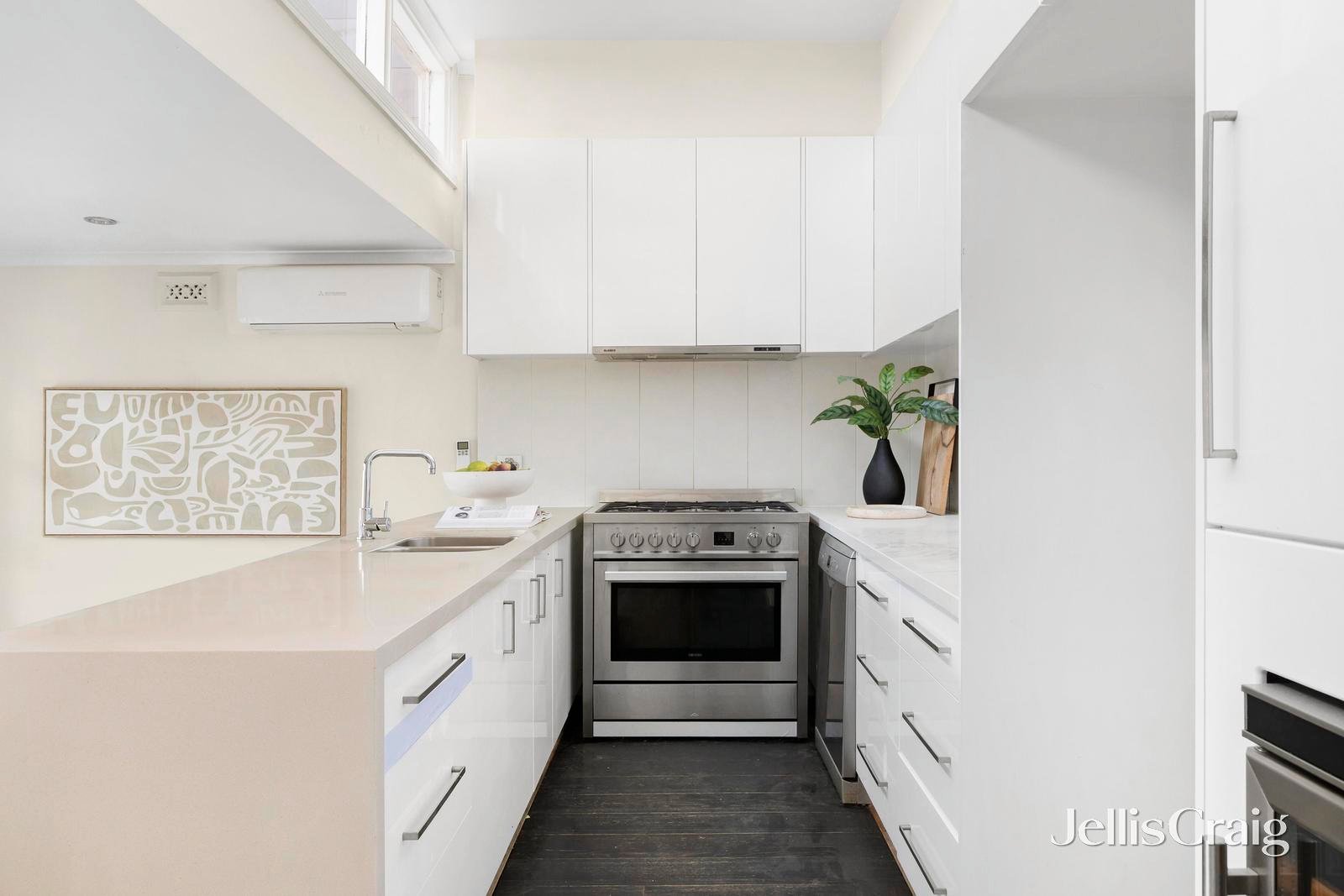 15 Severn Street, Moonee Ponds image 7
