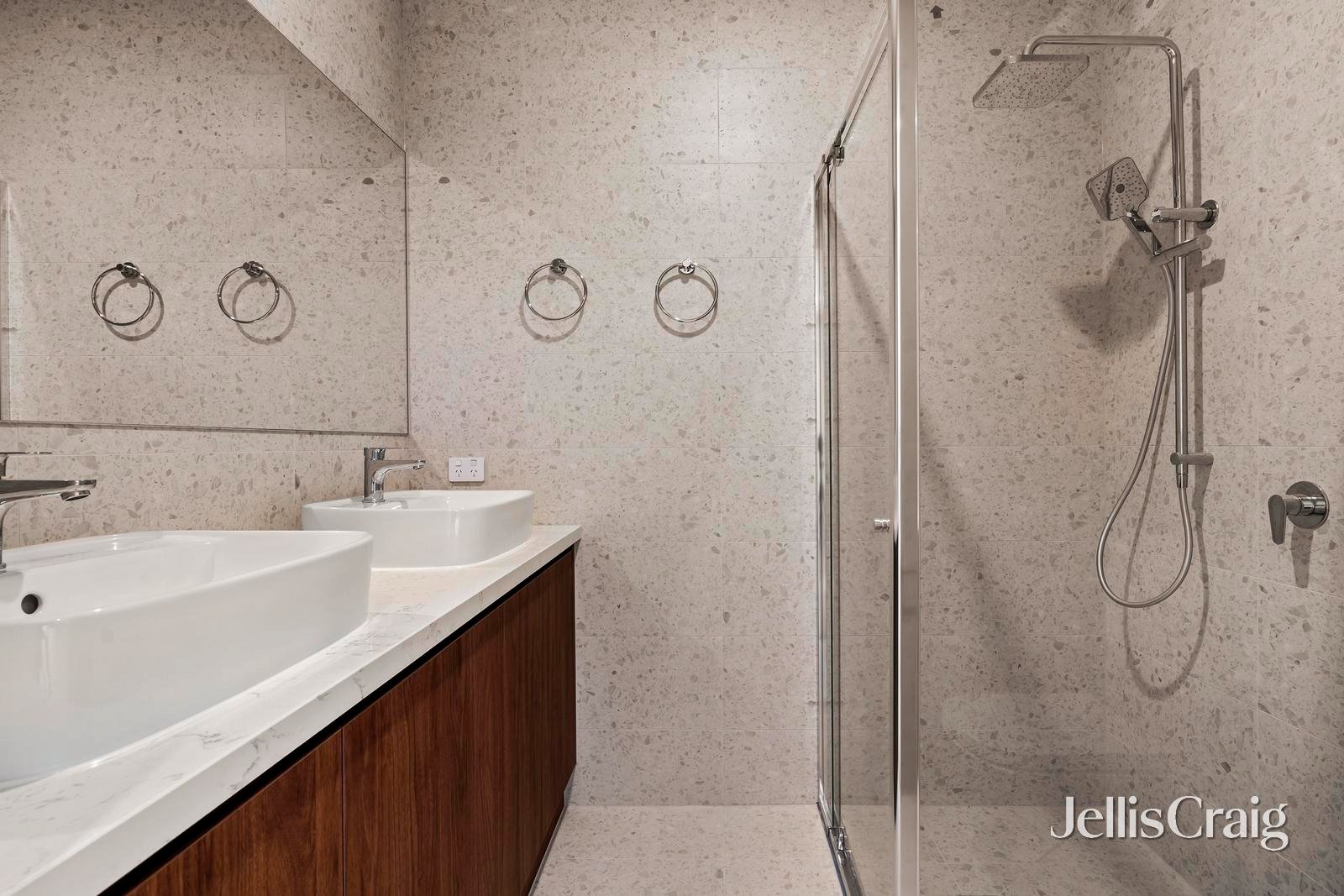 15 Shakespeare Avenue, Mooroolbark image 10