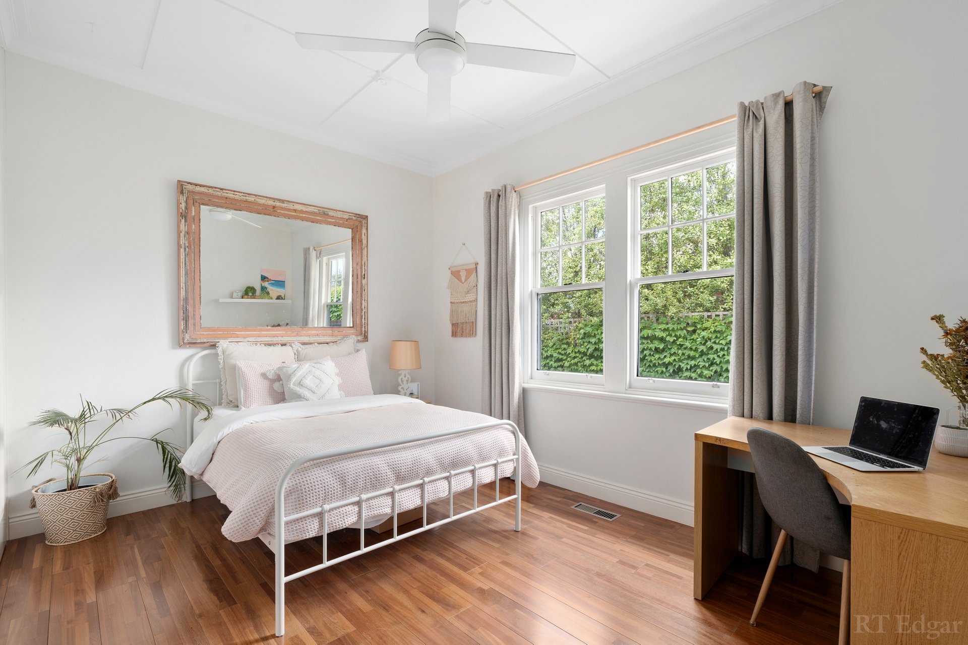 Property Gallery Thumbnail 17