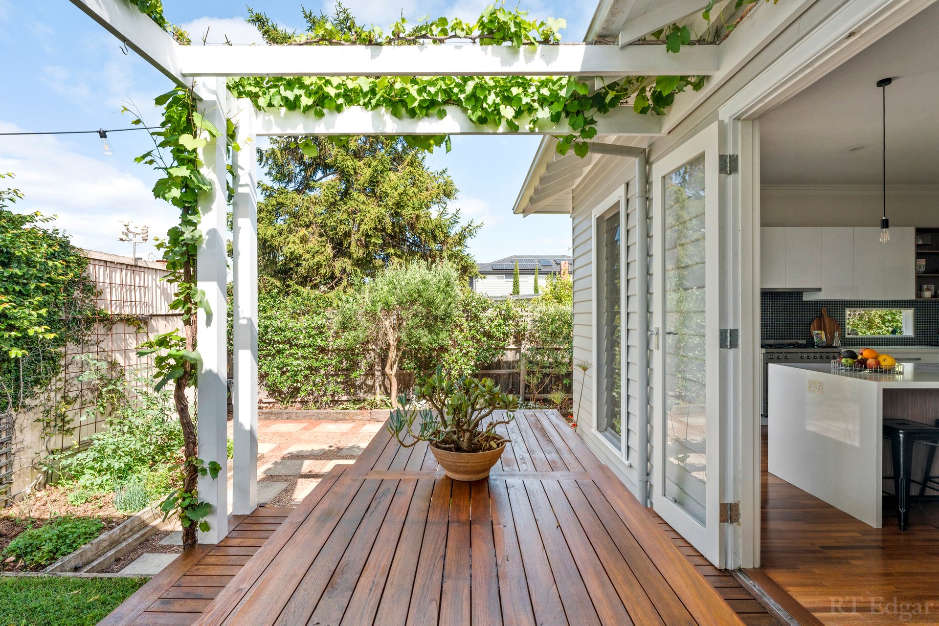 Property Gallery Thumbnail 19