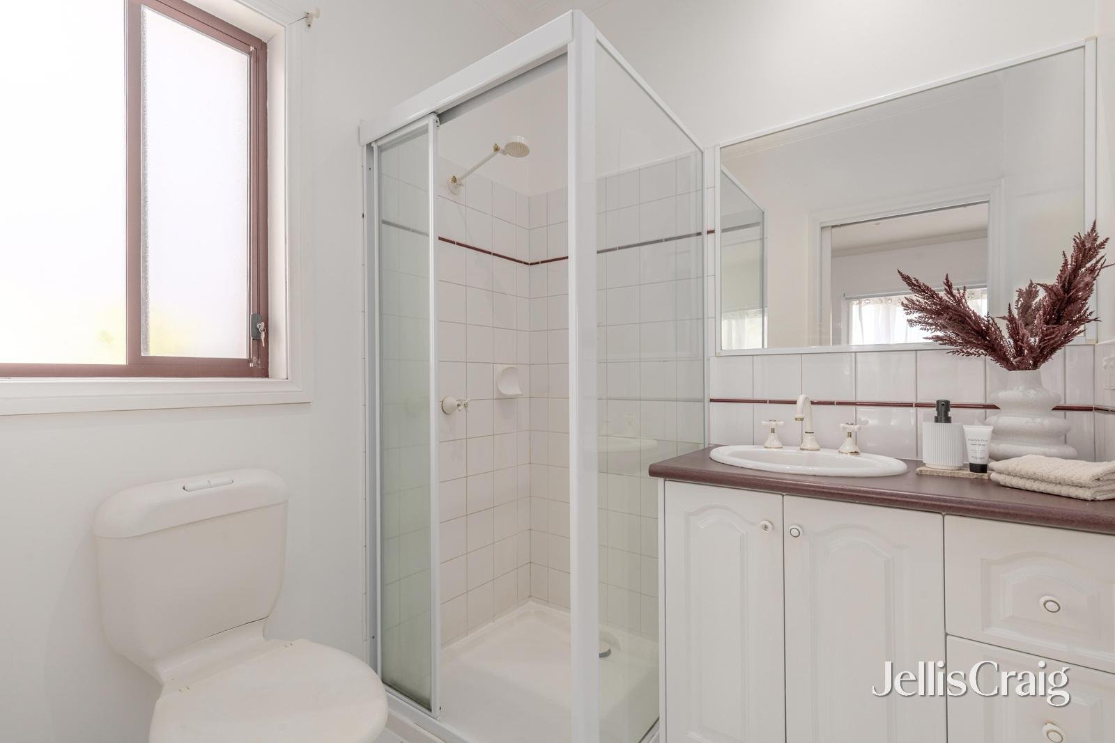 1/5 Short Street, Glen Waverley image 7