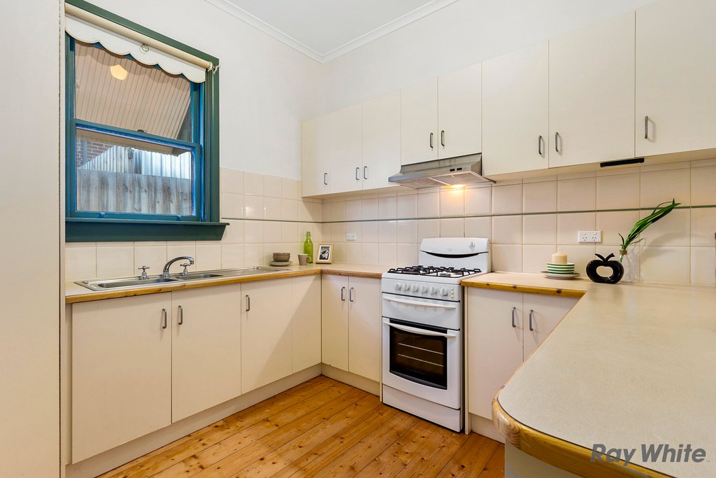 15 Simpsons Road, Box Hill image 5