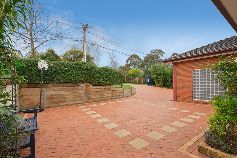 15 Smyth Street, Mount Waverley image 10