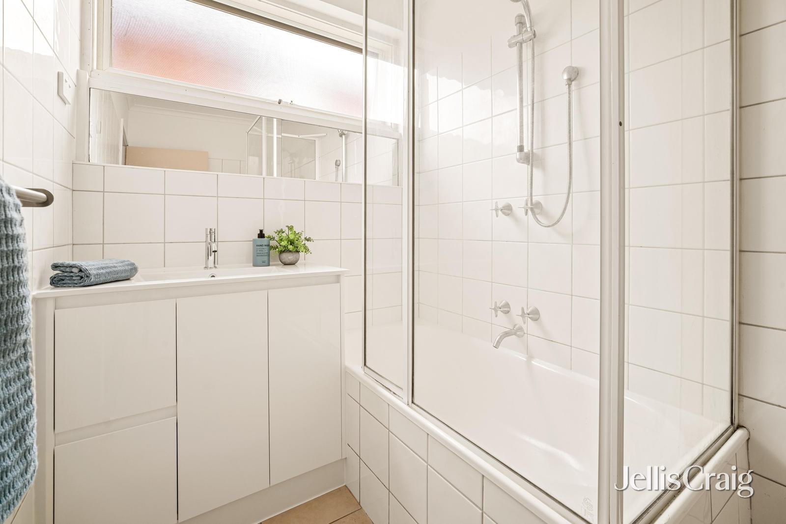 1/5 South Avenue, Bentleigh image 9